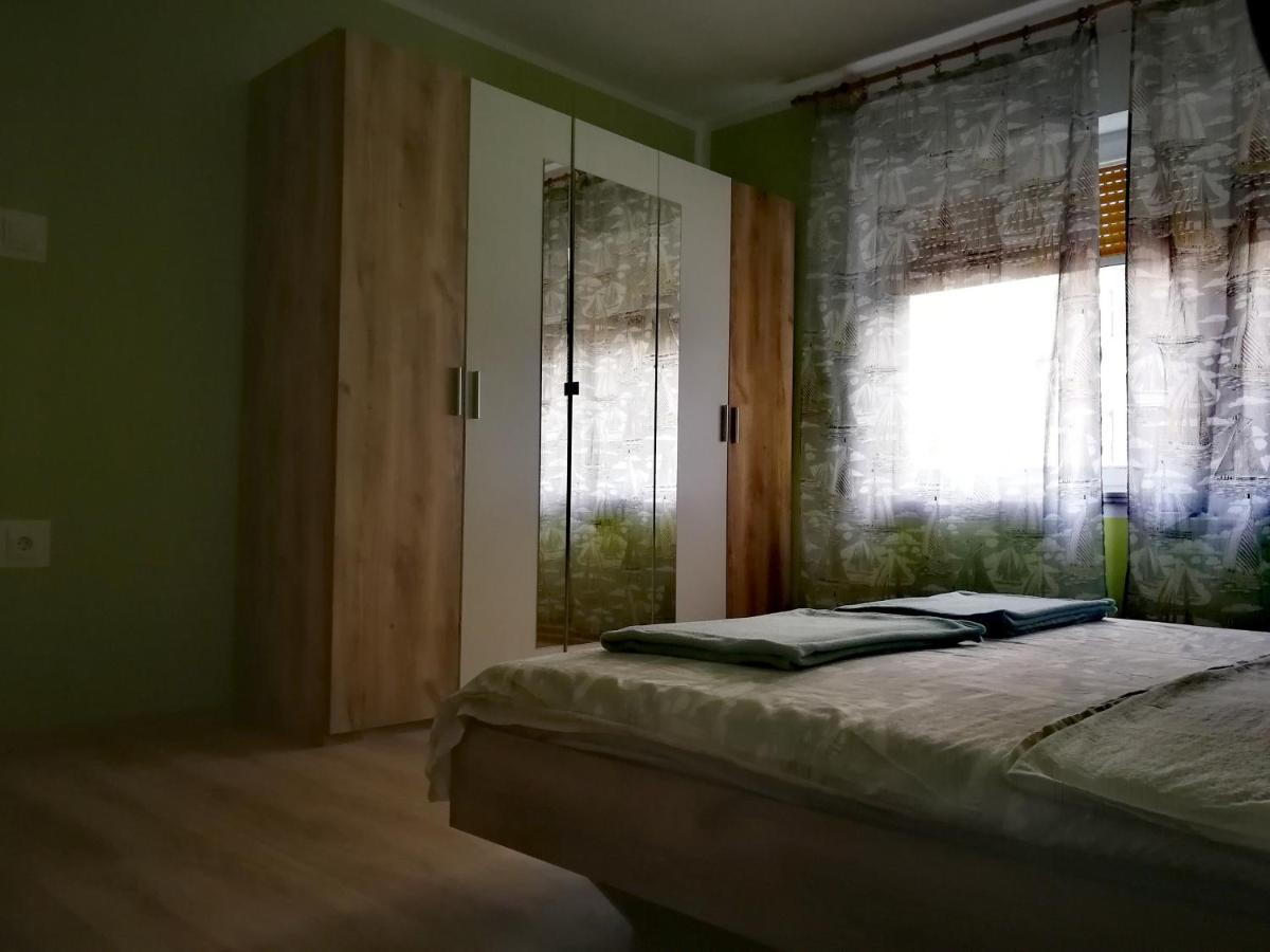 Apartments Anita Цриквеница Экстерьер фото